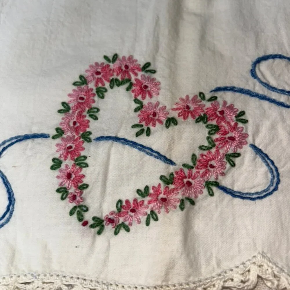 Vintage Hand Embroidered needlepoint Hearts of flowers ONE cotton pillow case